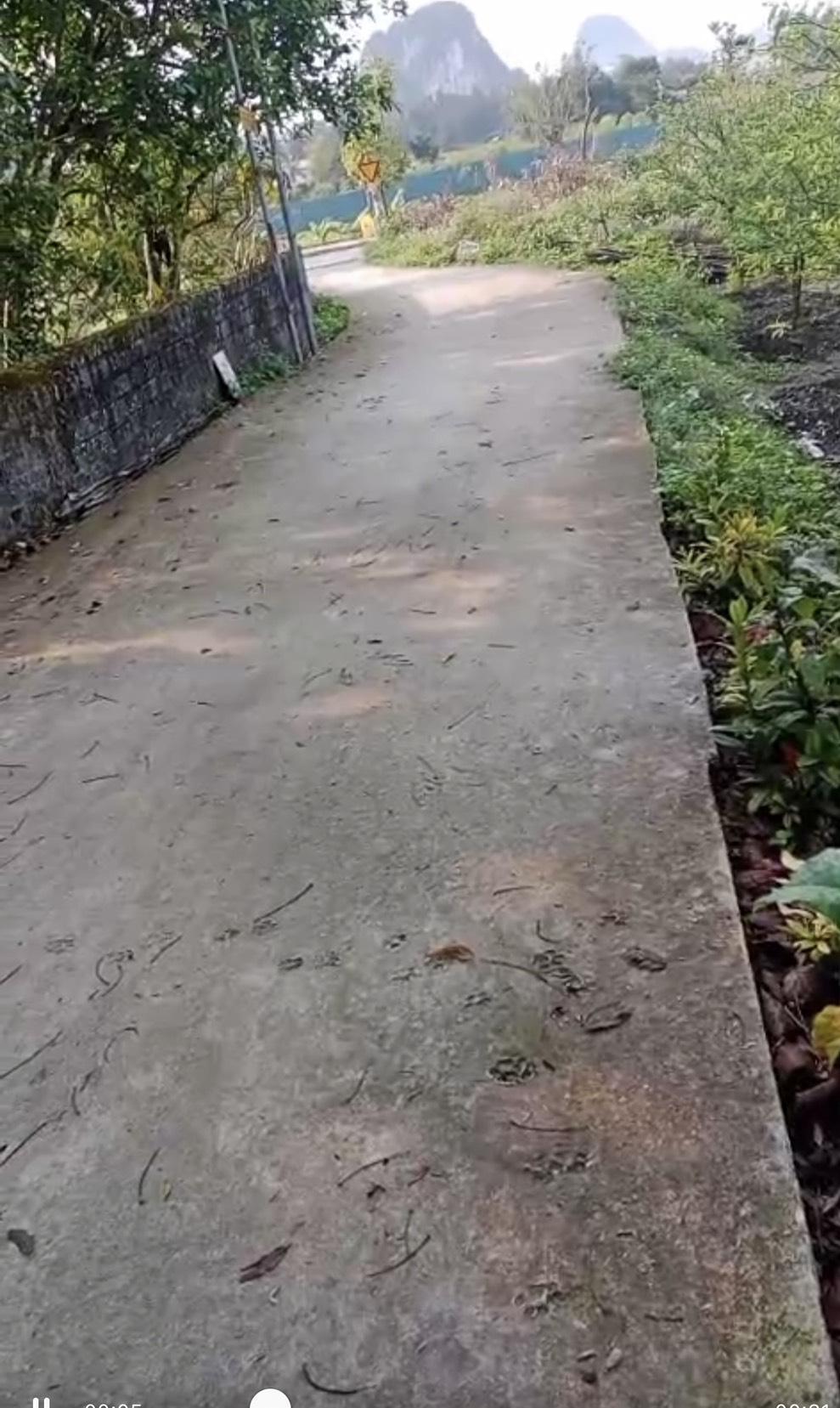 Chính chủ bán đất tặng nhà tại Thôn 5 xã Hạ Long, huyện Vân Đồn, Quảng Ninh