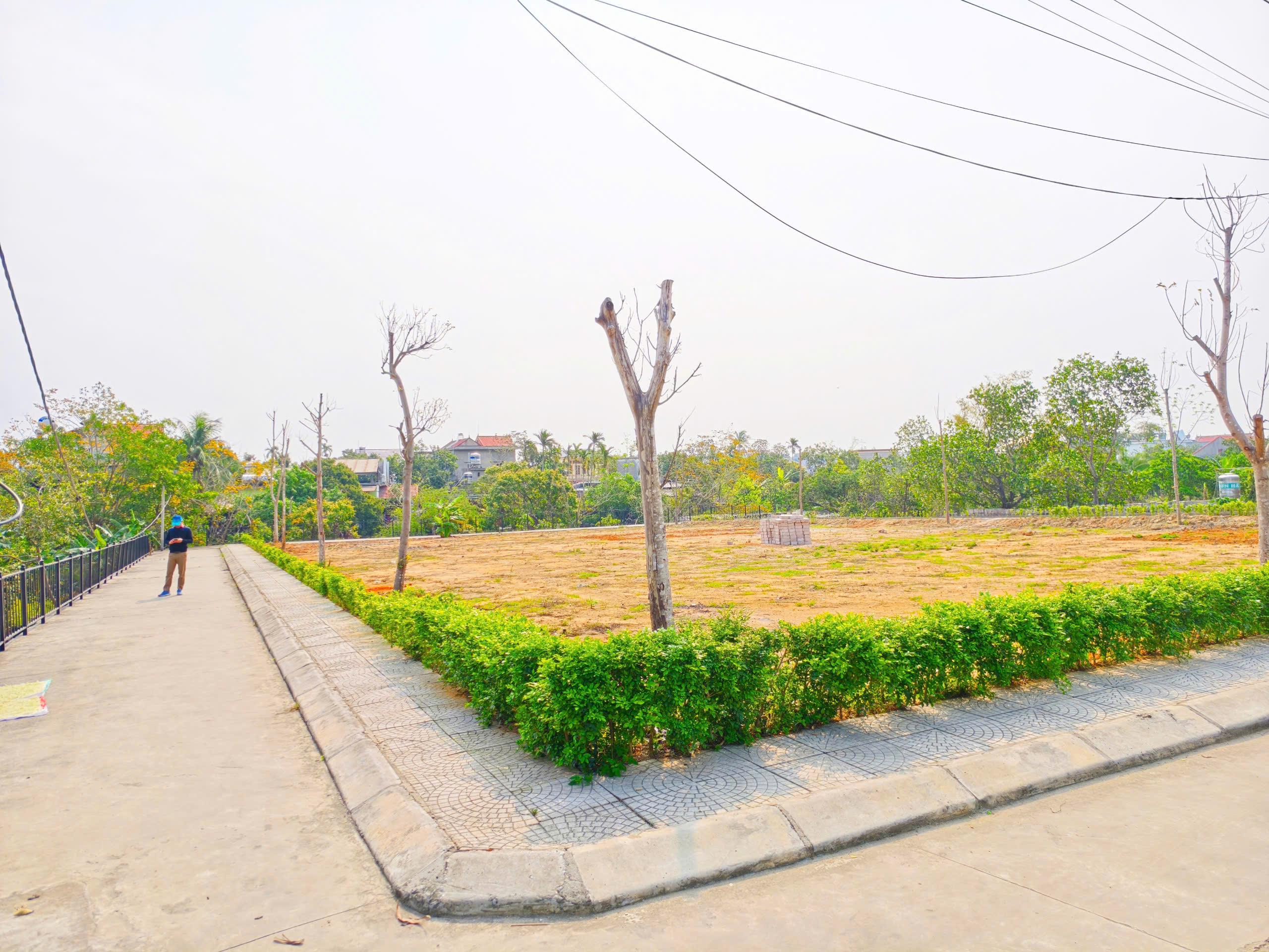 Đất nền tại TP. Đông Triều, Cạnh QL18 trục chính